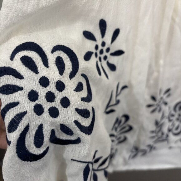 Torrid Gauze Embroidered Off Shoulder Blouse Top Women 3X White/ Blue - Picture 4 of 12